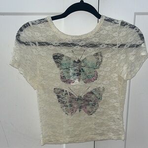 Cropped lace tee